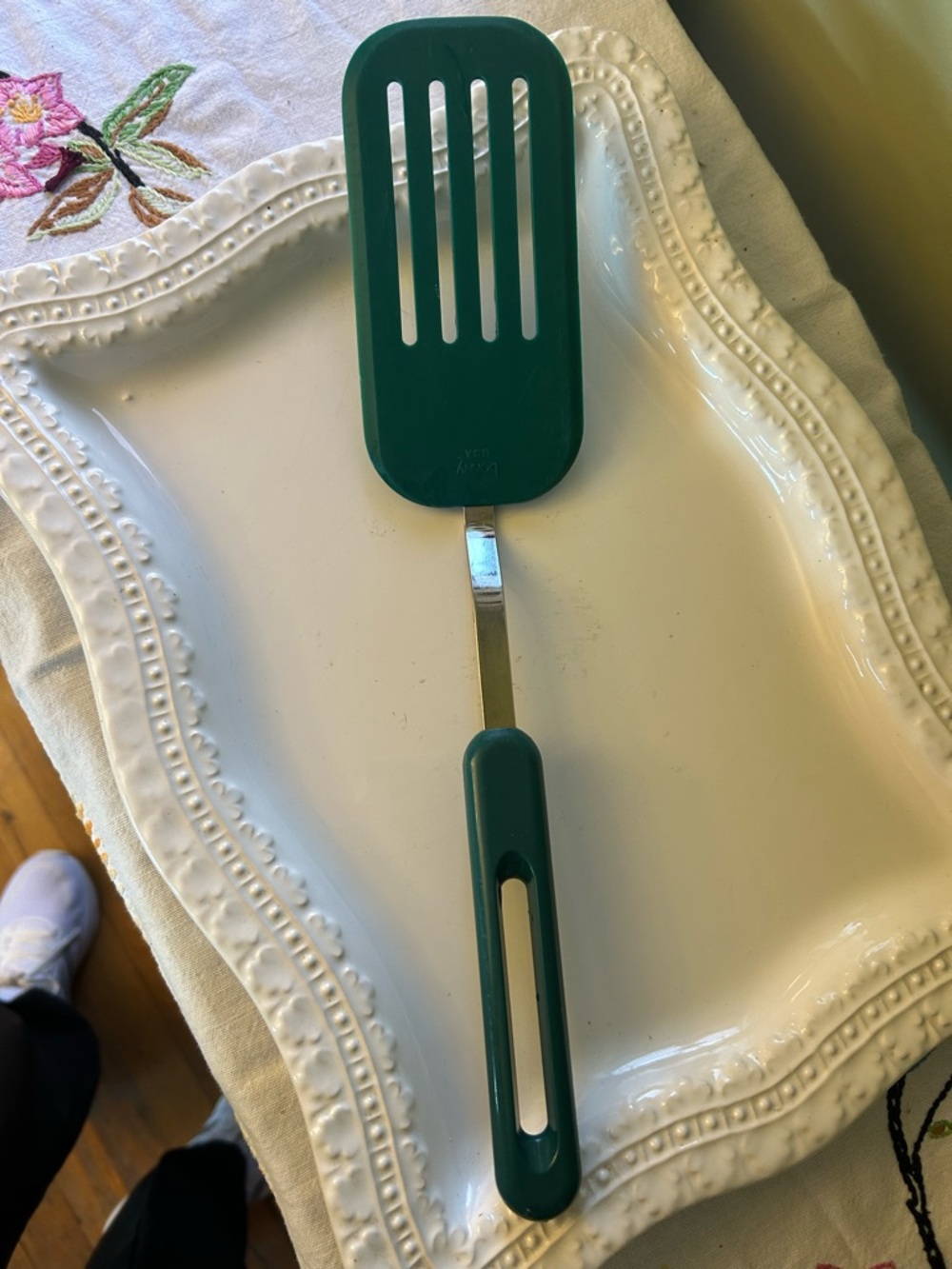 Bonny USA vintage green slotted spatula